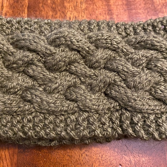 NWOT Hand Knit Ear Warmer Headband Olive Green - Picture 3 of 3